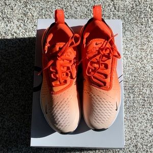 Womens Nike Air Max 270